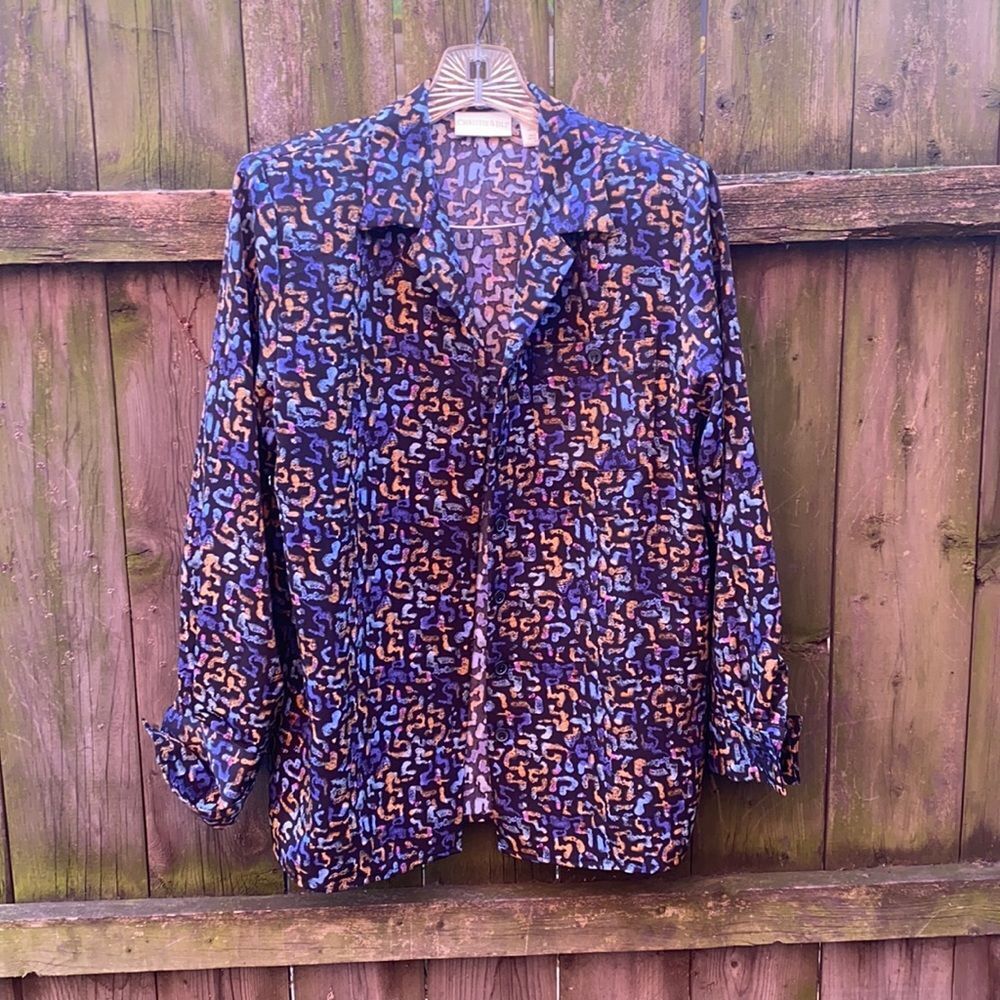 Christie & Jill button Down shirt sz. Medium Petite